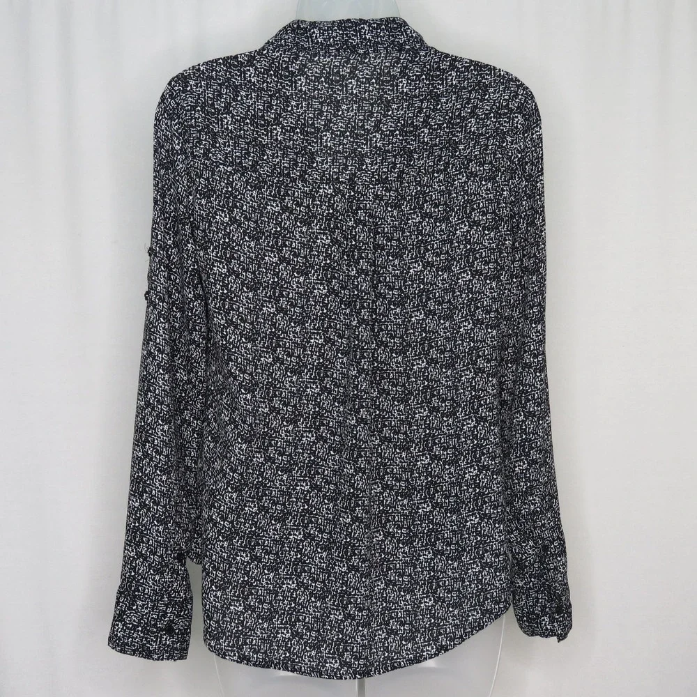 Express Women's The Portfolio Shirt Size XS Black White Button Down - Picture 4 of 7